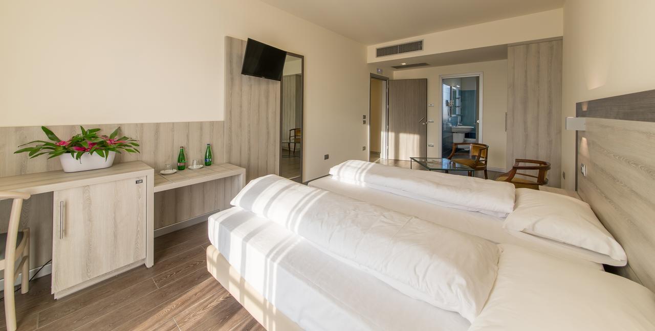 Hotel Panineria Colombera Rossa Brescia Eksteriør billede